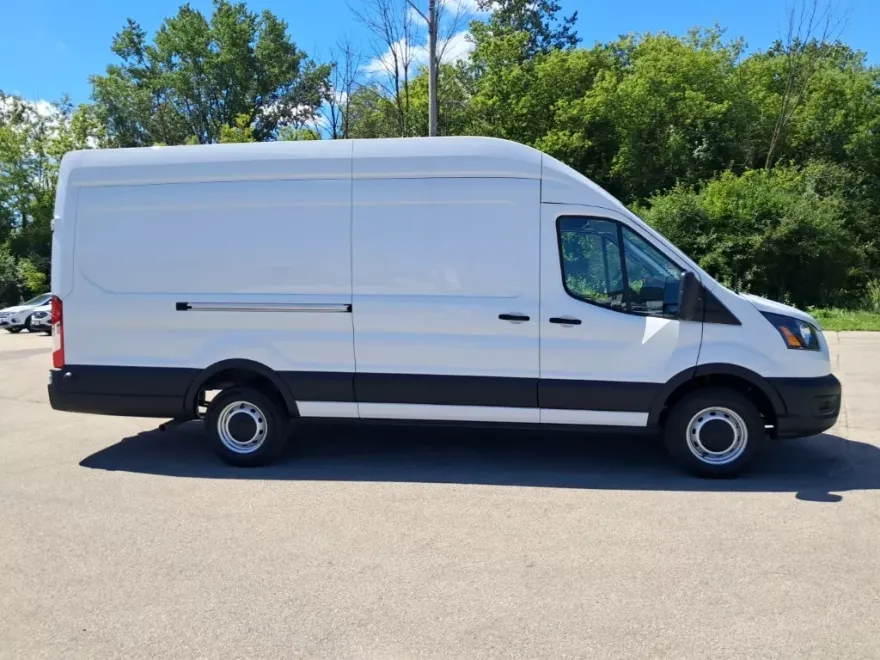 2025 Ford Transit photo 1