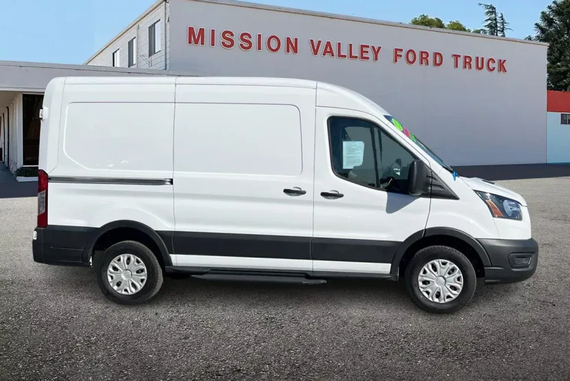 2023 Ford Transit photo 1