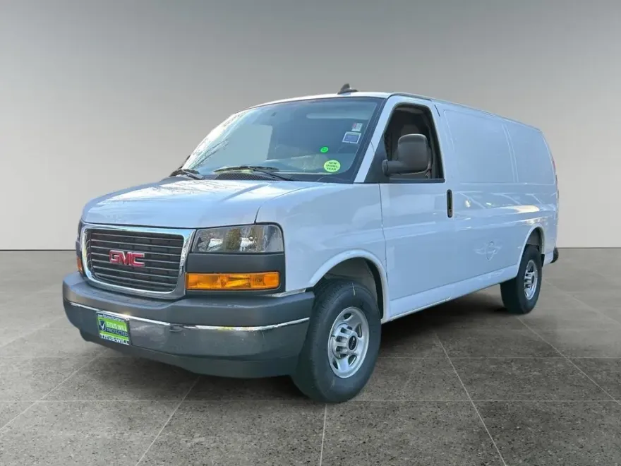 2025 Gmc Savana Cargo 2500 photo 1
