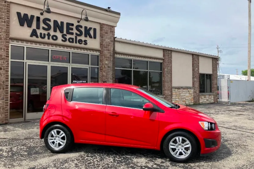 2012 Chevrolet Sonic LT photo 1