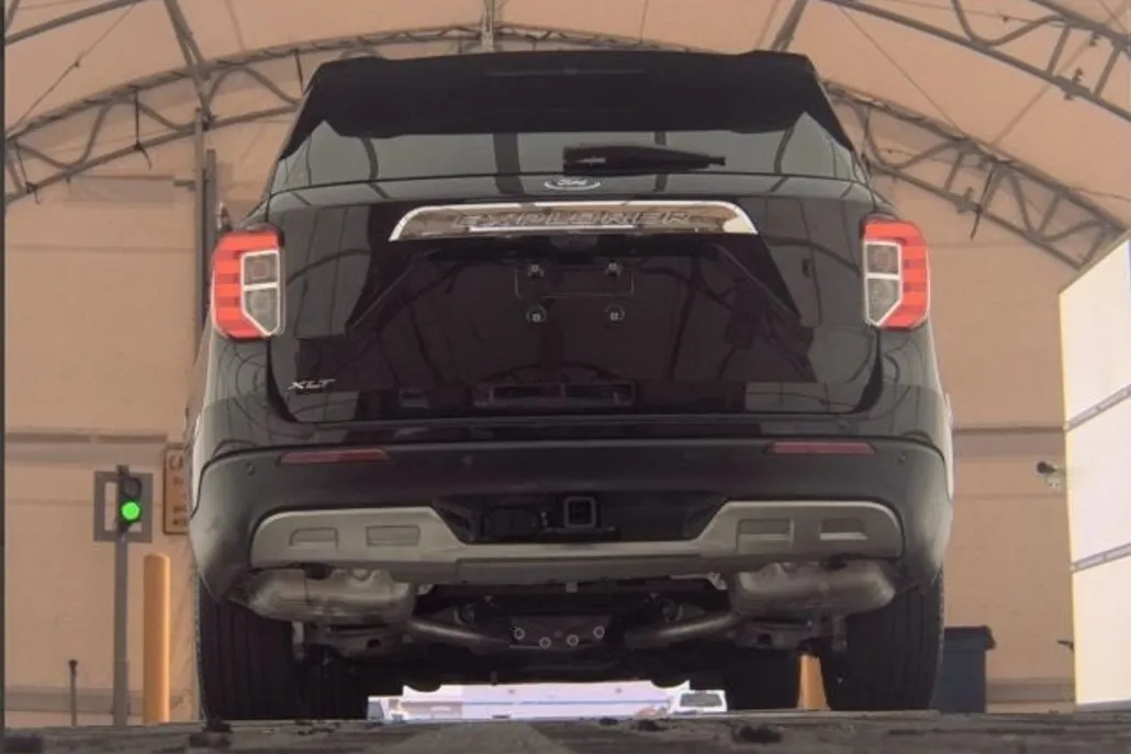 2024 Ford Explorer XLT photo 1