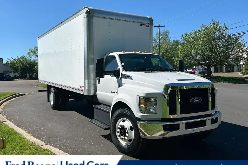 2017 Ford F-750 photo 1