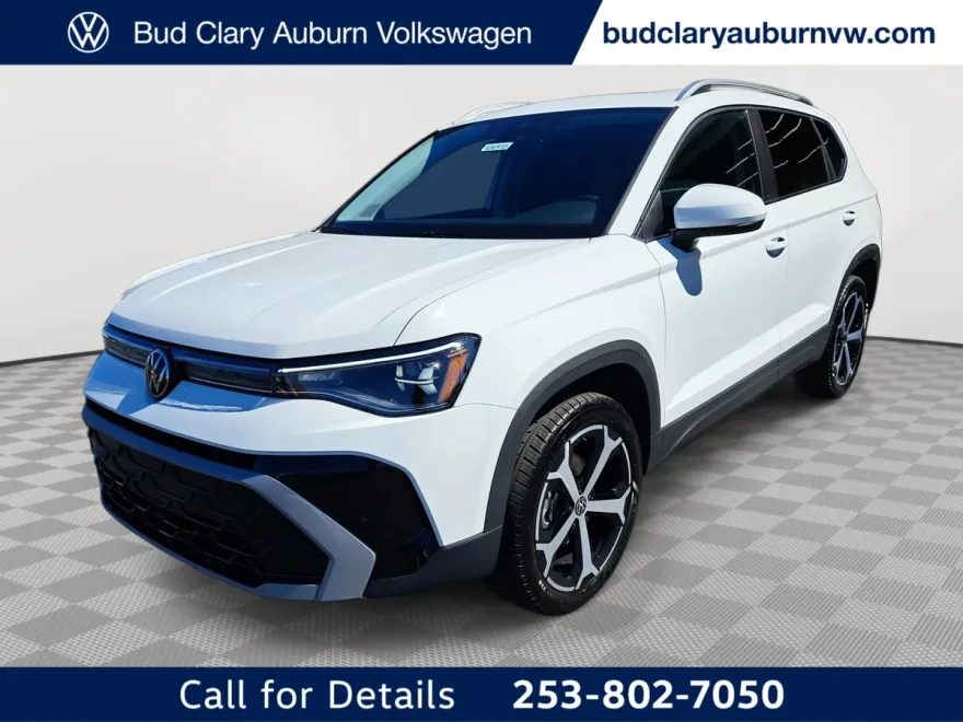 2025 Volkswagen Taos SEL photo 1