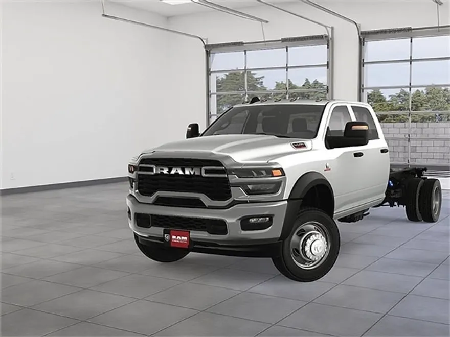 2025 Ram 5500 Tradesman photo 1