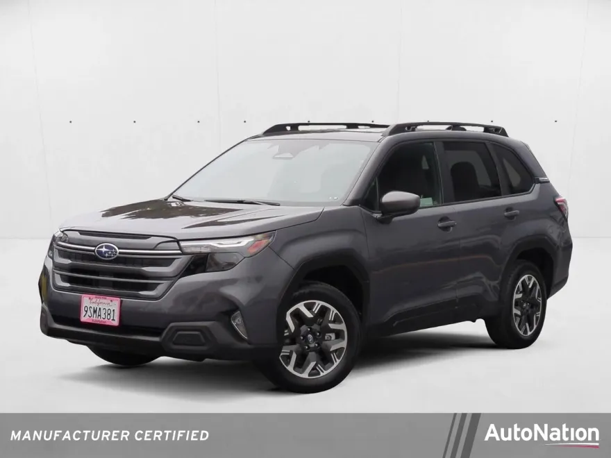 2025 Subaru Forester Premium Base photo 1