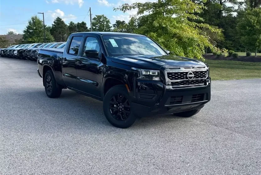 2026 Nissan Frontier SV photo 1