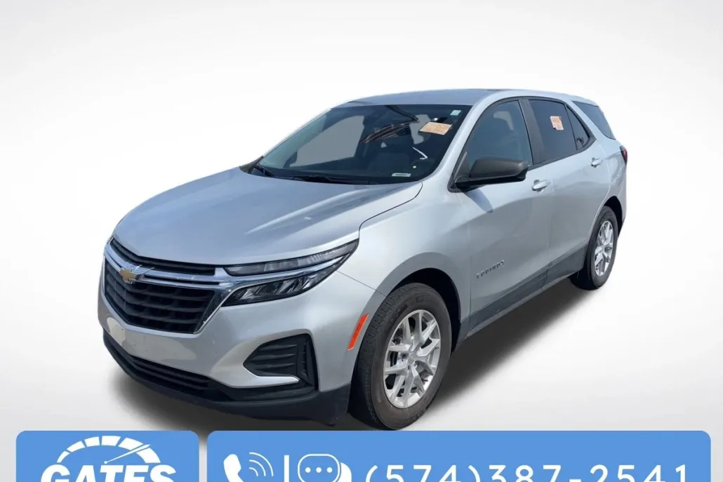 2022 Chevrolet Equinox LS photo 1