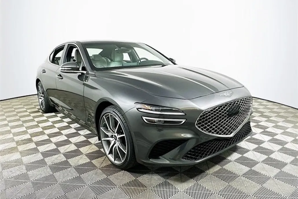 2025 Genesis G70 2.5T photo 1