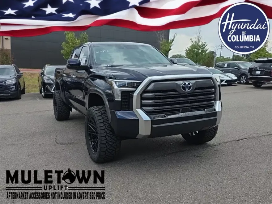 2024 Toyota Tundra Limited CrewMax photo 1