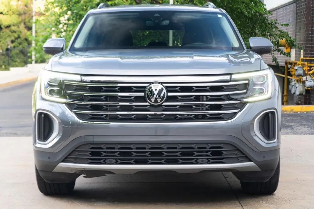 2025 Volkswagen Atlas SE Technology photo 1