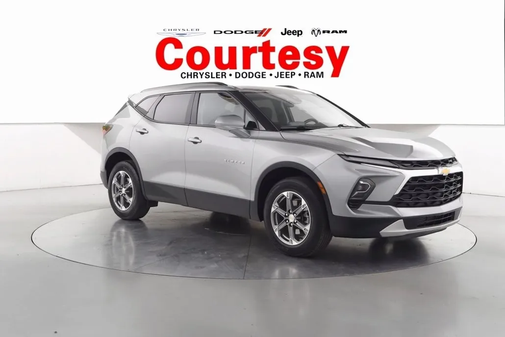 2023 Chevrolet Blazer 2LT photo 1