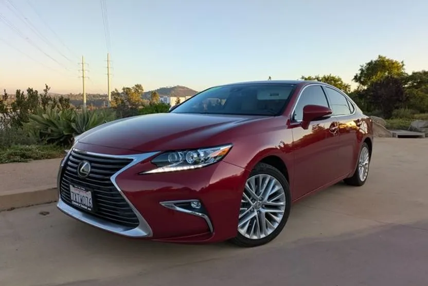 2017 Lexus ES 350 photo 1