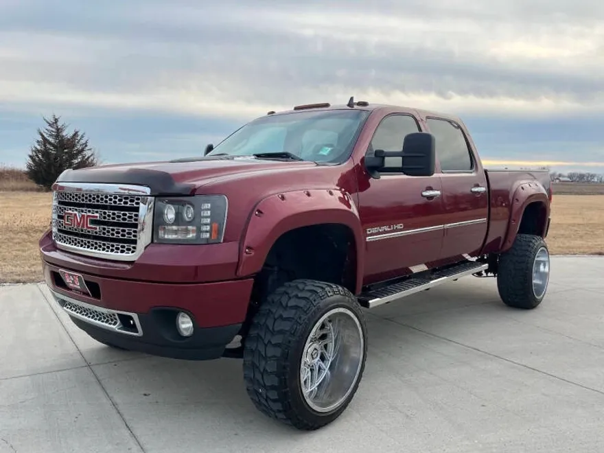 2013 Gmc Sierra Denali photo 1