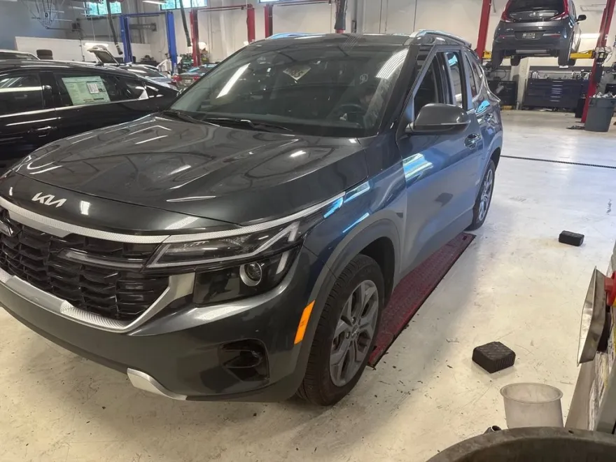 2024 Kia Seltos S photo 1