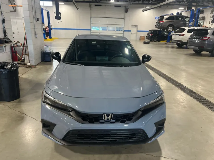 2023 Honda Civic Hatchback Sport photo 1