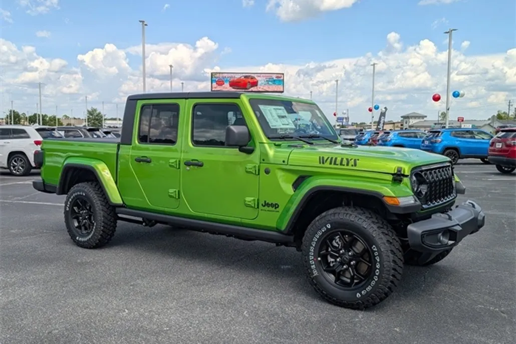 2025 Jeep Gladiator Willys photo 1