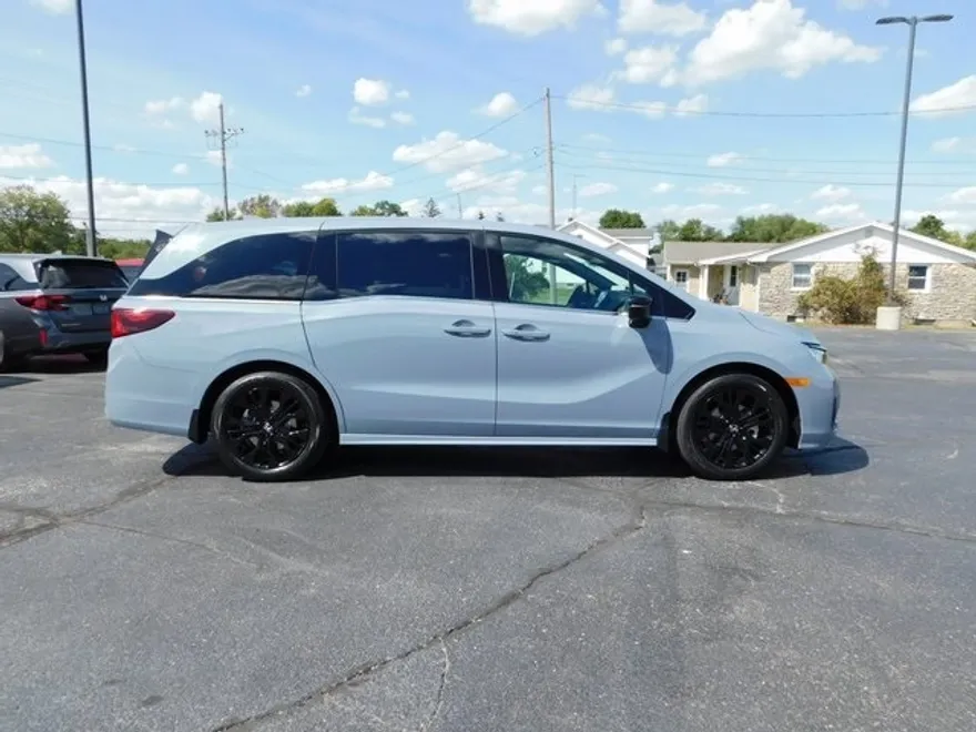 2026 Honda Odyssey photo 1