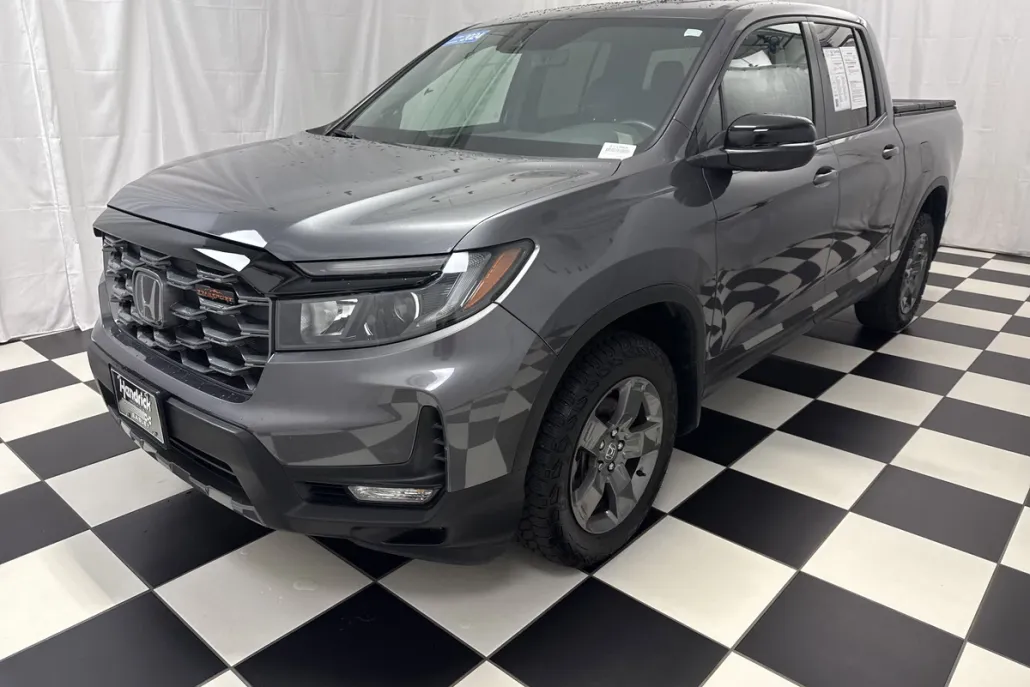 2024 Honda Ridgeline TrailSport photo 1