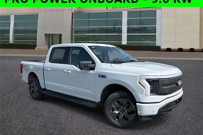 2025 Ford F-150 Lightning photo 1
