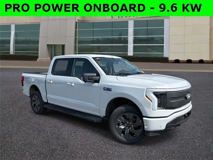 2025 Ford F-150 Lightning photo 1
