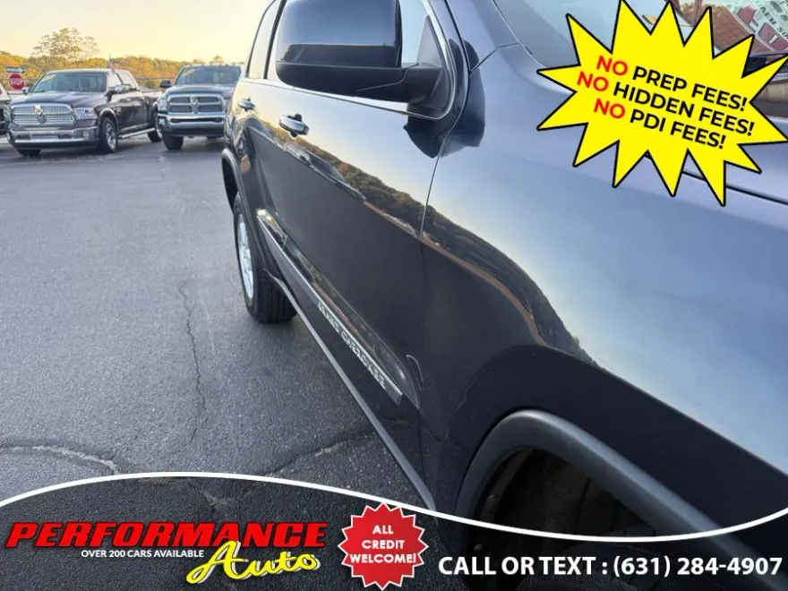 2012 Jeep Grand Cherokee Laredo photo 1