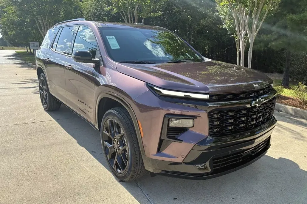 2026 Chevrolet Traverse RS photo 1