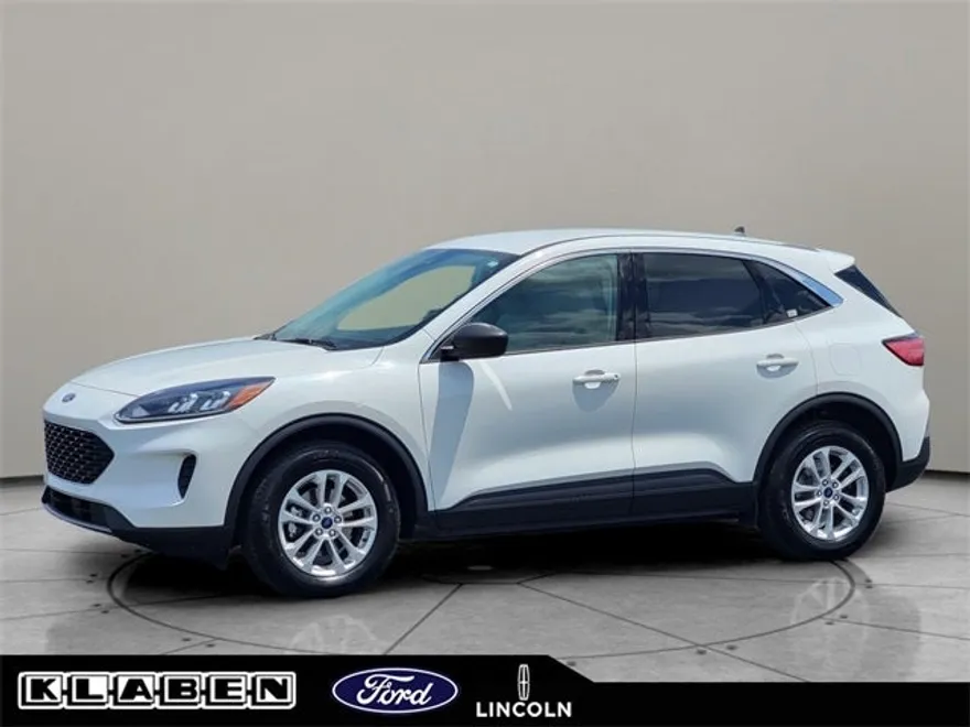 2022 Ford Escape SE photo 1