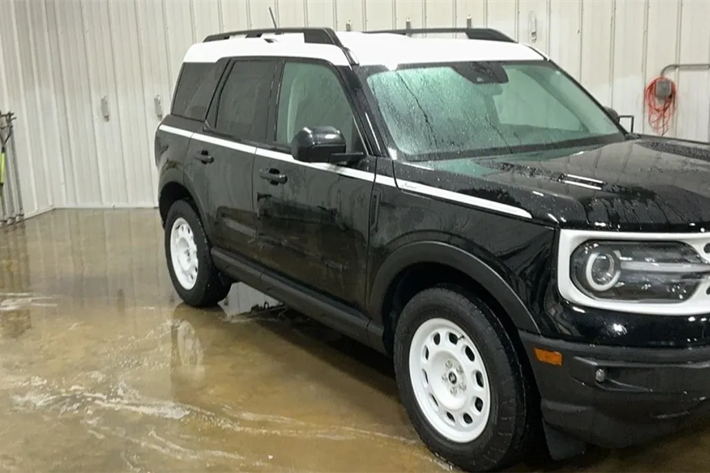 2024 Ford Bronco Sport Heritage photo 1