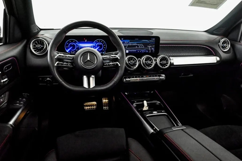 2024 Mercedes Benz EQB 250+ photo 1