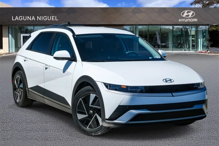 2025 Hyundai Ioniq 5 SEL photo 1