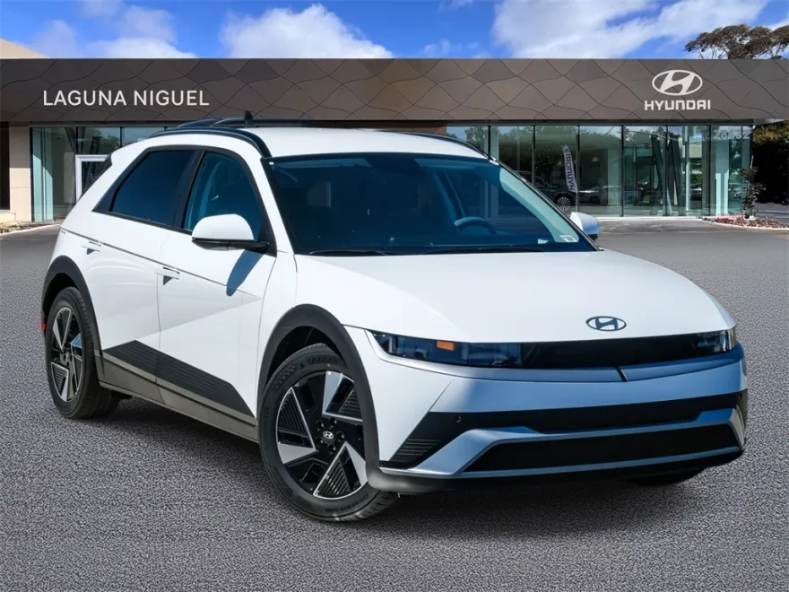 2025 Hyundai Ioniq 5 SEL photo 1