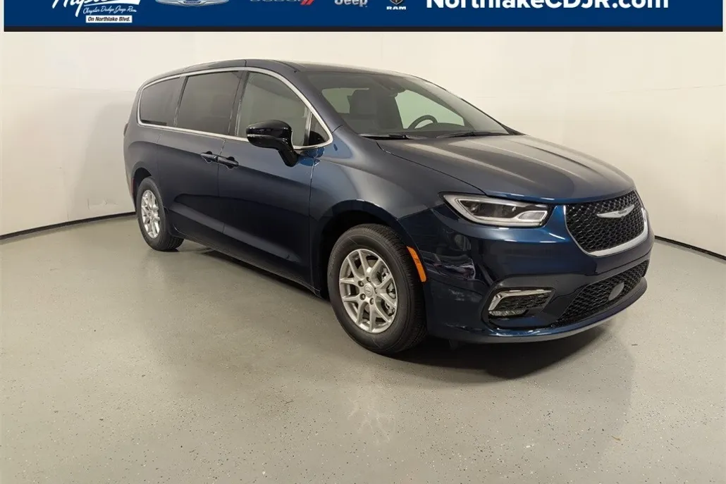 2025 Chrysler Pacifica photo 1