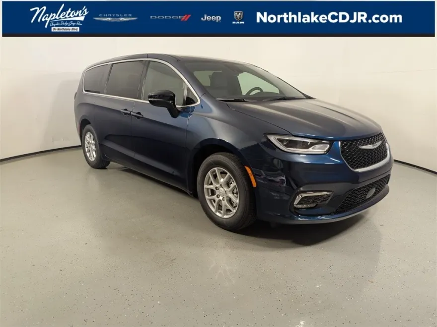 2025 Chrysler Pacifica photo 1