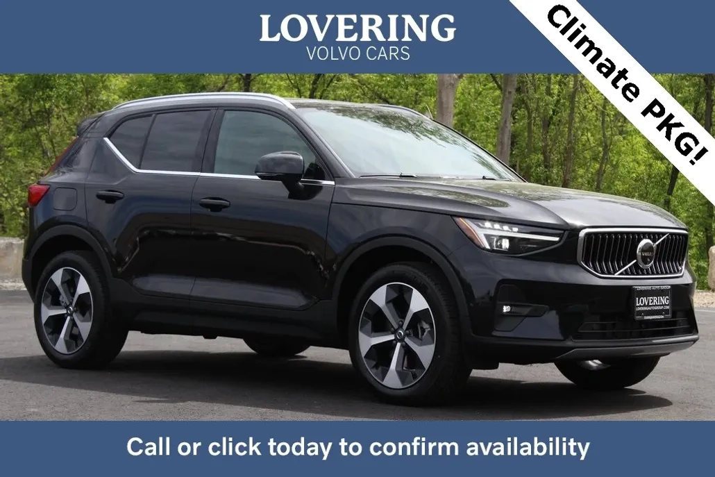 2025 Volvo XC40 Plus photo 1