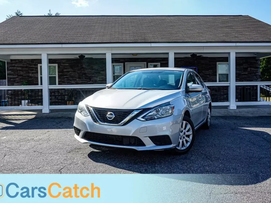 2019 Nissan Sentra photo 1