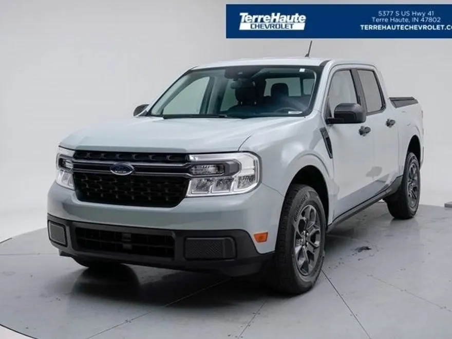 2023 Ford Maverick XLT photo 1