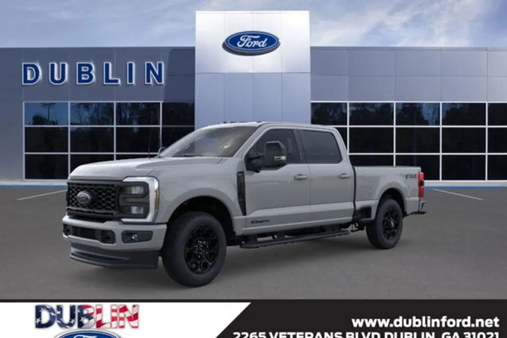2025 Ford F-250 Lariat photo 1