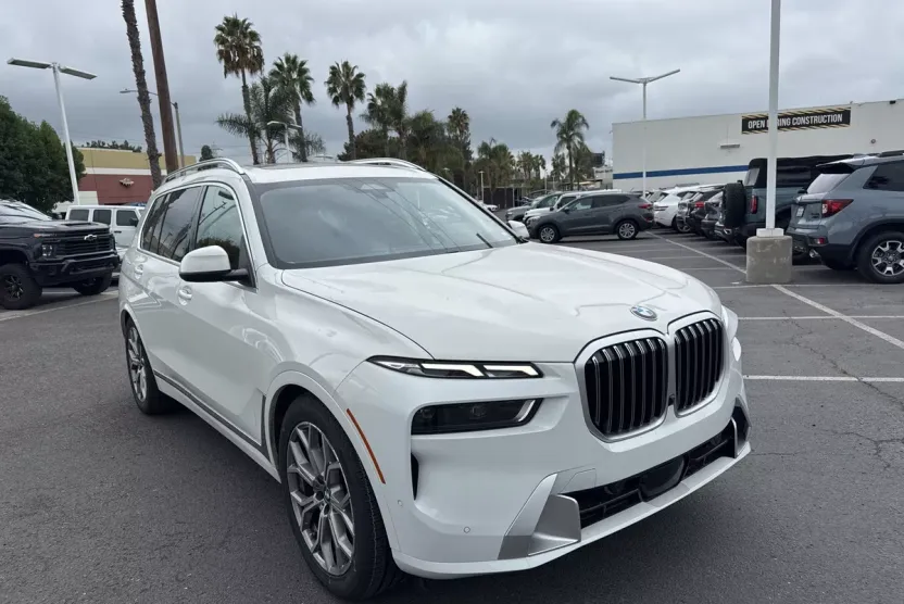 2023 Bmw X7 xDrive40i photo 1