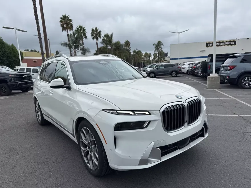 2023 Bmw X7 xDrive40i photo 1