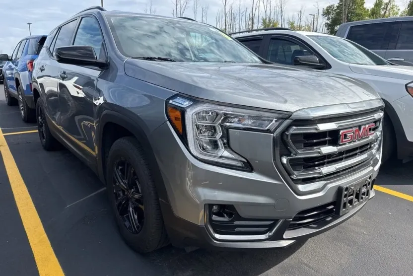 2023 Gmc Terrain AT4 photo 1