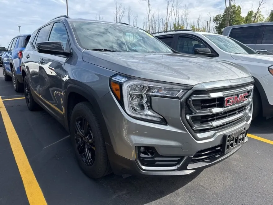 2023 Gmc Terrain AT4 photo 1