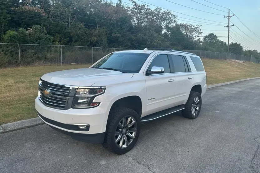 2017 Chevrolet Tahoe Premier photo 1