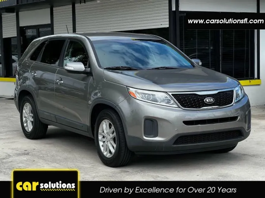 2015 Kia Sorento LX photo 1