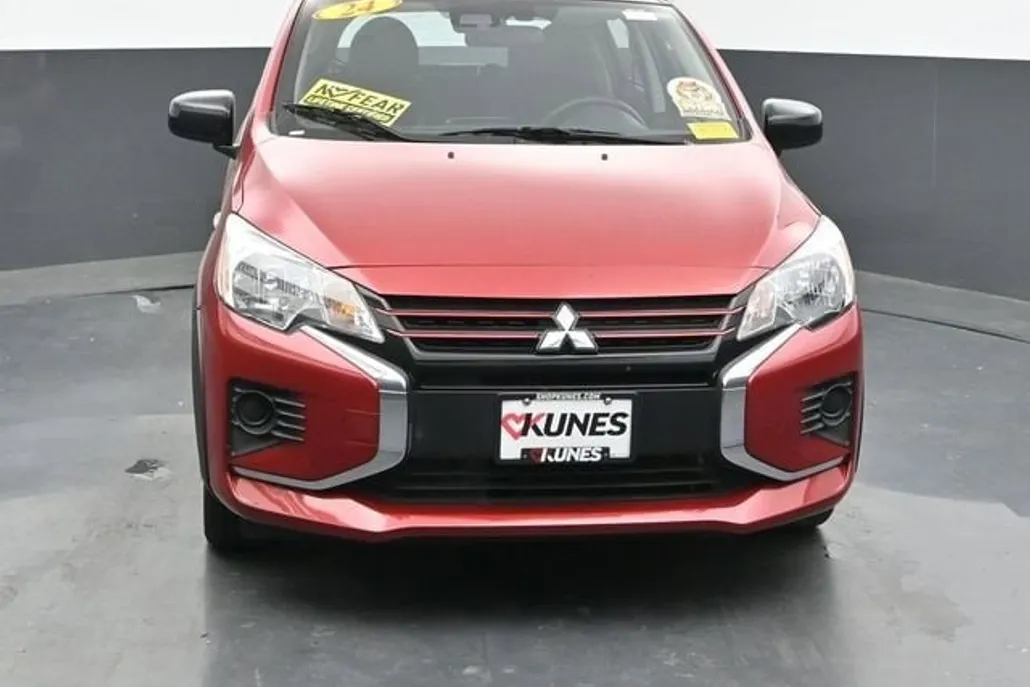 2024 Mitsubishi Mirage Black Edition photo 1