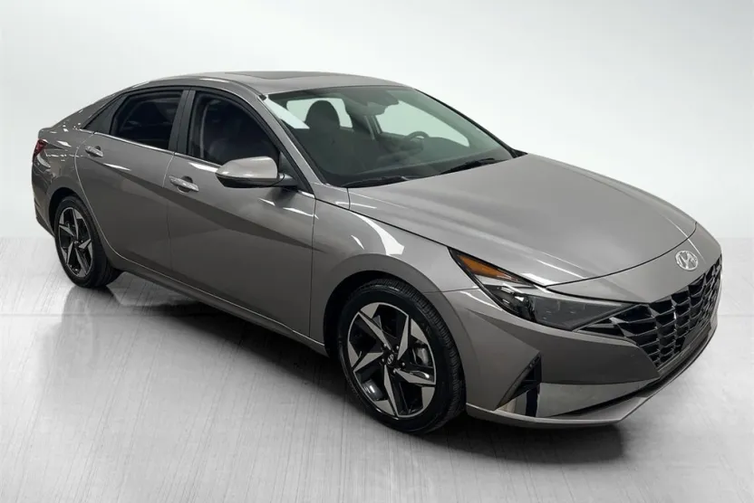 2023 Hyundai Elantra Limited photo 1