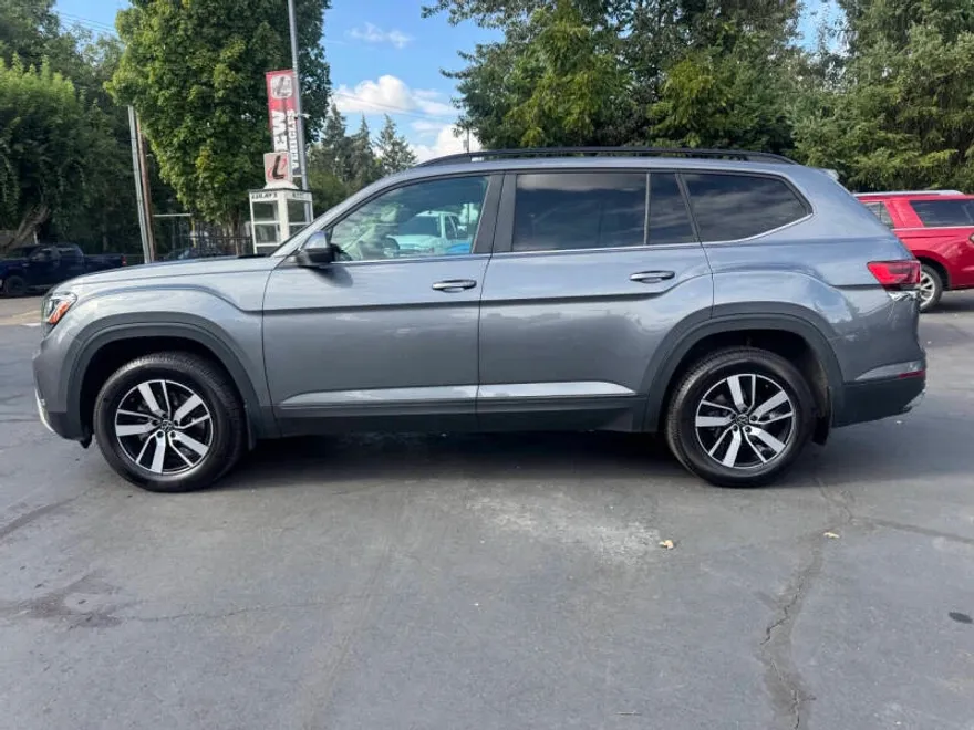 2021 Volkswagen Atlas SE photo 1