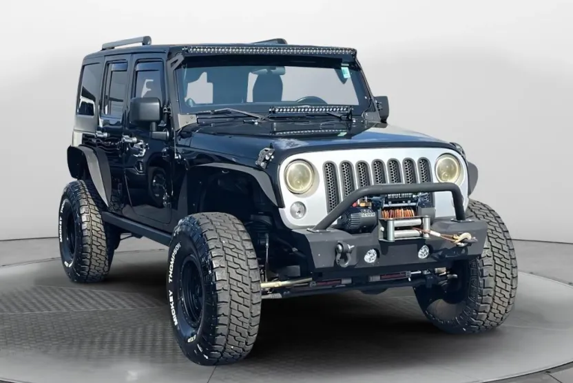 2012 Jeep Wrangler Unlimited Sahara photo 1