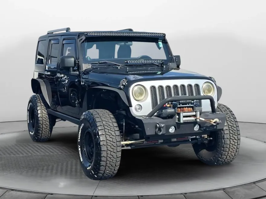2012 Jeep Wrangler Unlimited Sahara photo 1