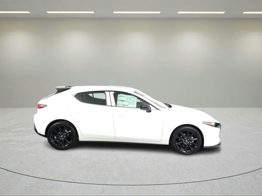 2024 Mazda Mazda3 Hatchback 2.5 Turbo Premium Plus photo 2