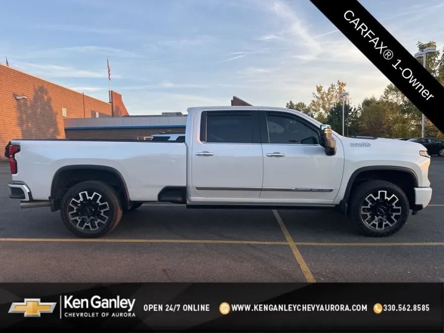 2025 Chevrolet Silverado 2500HD High Country photo 1
